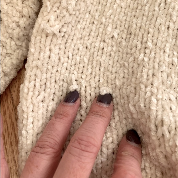 Sweater - Picture 4 of 13